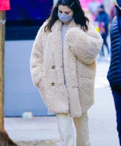 Mabel-Tv-Series-Only-Murders-In-The-Building-Selena-Gomez-Beige-Fur-Coat