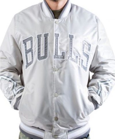 Starter Chicago Bulls Silver Bomber Jacket