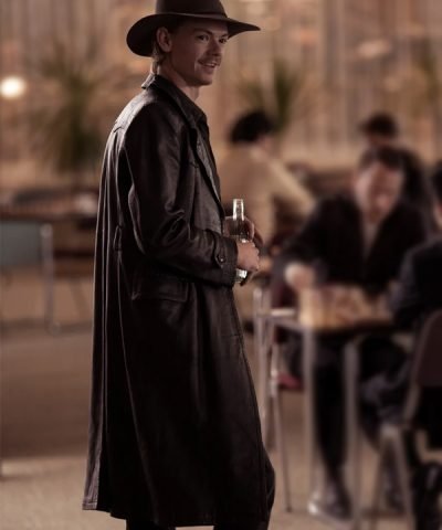 The Queen's Gambit S01 Benny Watts Black Coat