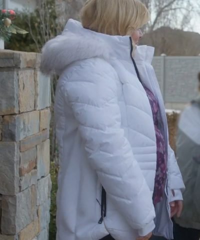 Movie Haul Out The Holly Lit Up 2023 Jane Johnson White Puffer Hooded Jacket