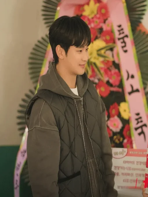 Kim Soo-Hyun Queen Of Tears Puffer Vest